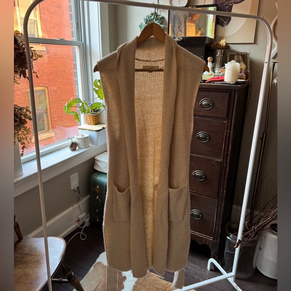 Beige Sweater vest with wrap tie LOFT XS - worn a couple of times